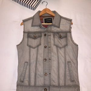 Forever 21 Men’s Gray Vest